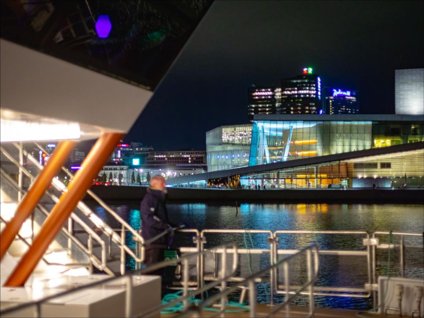Oslo: 3-Course Dinner & Live Music Cruise on the Oslofjord - Sunset, live music, and the changing mood