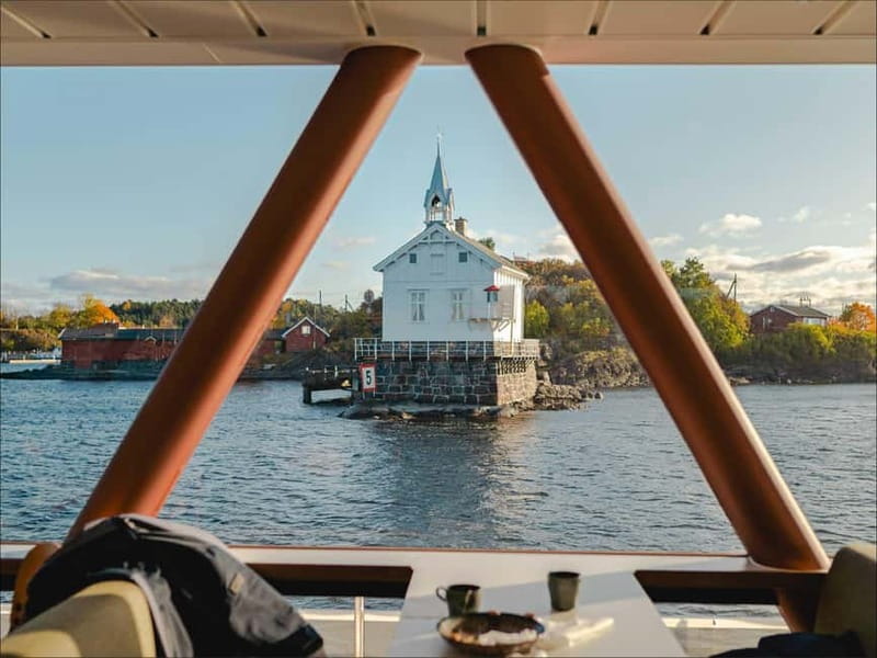 Oslo: Guided Sightseeing Fjord Cruise on Premium Silent Boat - What the live guide adds