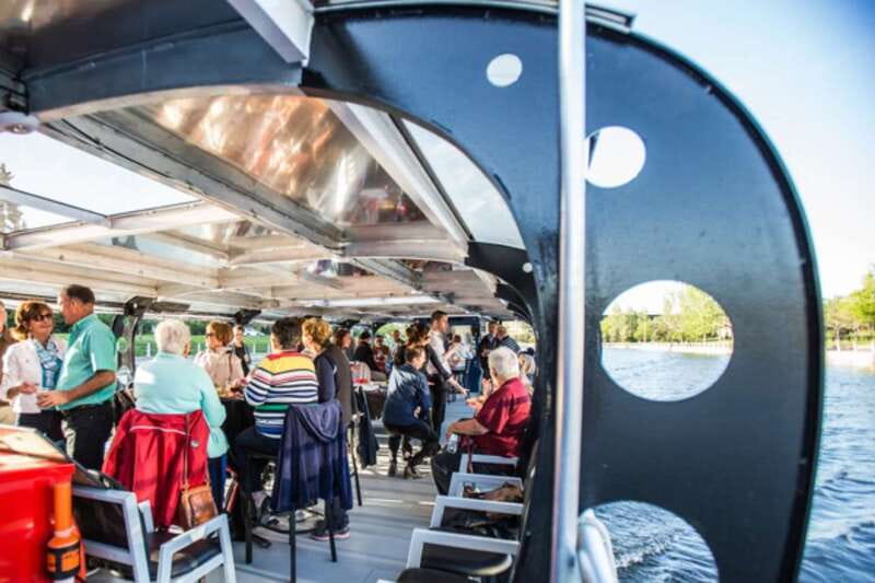 Ottawa: Rideau Canal Cruise - A quiet ride on a 100 percent electric vessel
