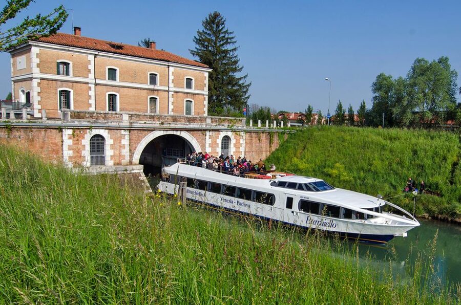 Padua to Venice Boat Cruise of the Brenta Riviera - Dolo, locks, and the working river