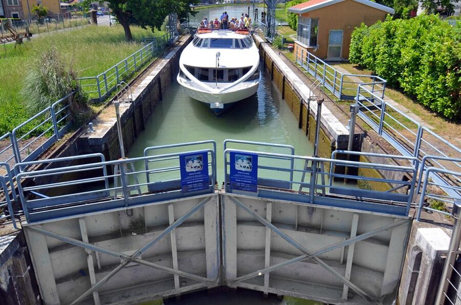 Padua to Venice Boat Cruise of the Brenta Riviera - Villa Widmann near Mira