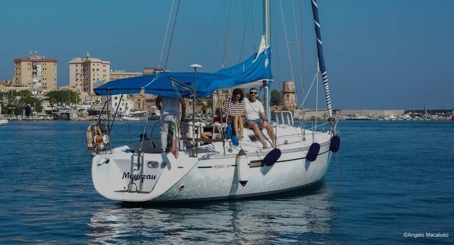 Palermo: Boat Tour With Aperitif Snorkeling And Cave Tour - Sailboat or vintage motor yacht?
