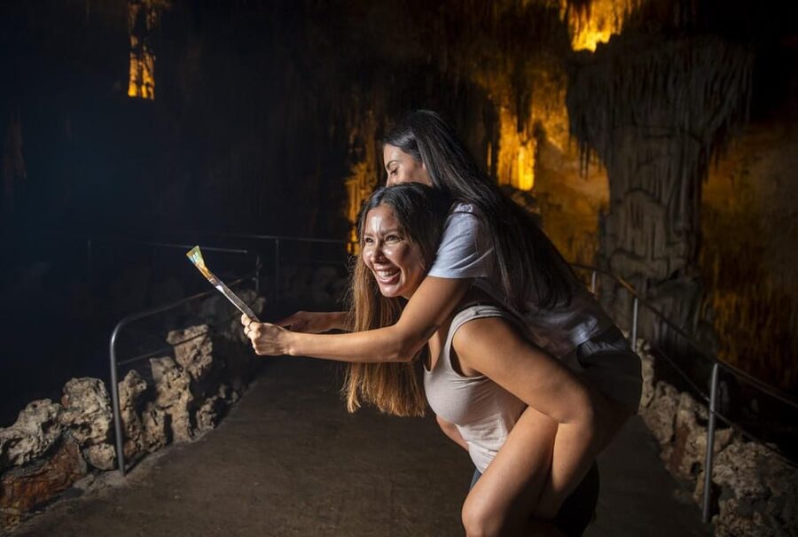 Palma: Caves of Drach Entrance, Music Concert, and Boat Trip - Free time, gardens, snacks and Majorica pearls
