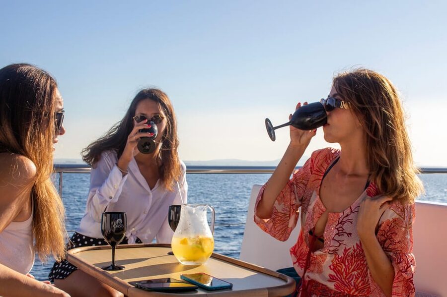 Palma: Cueva Verde and Cala Vella Catamaran Cruise with BBQ - What $109 really gets you