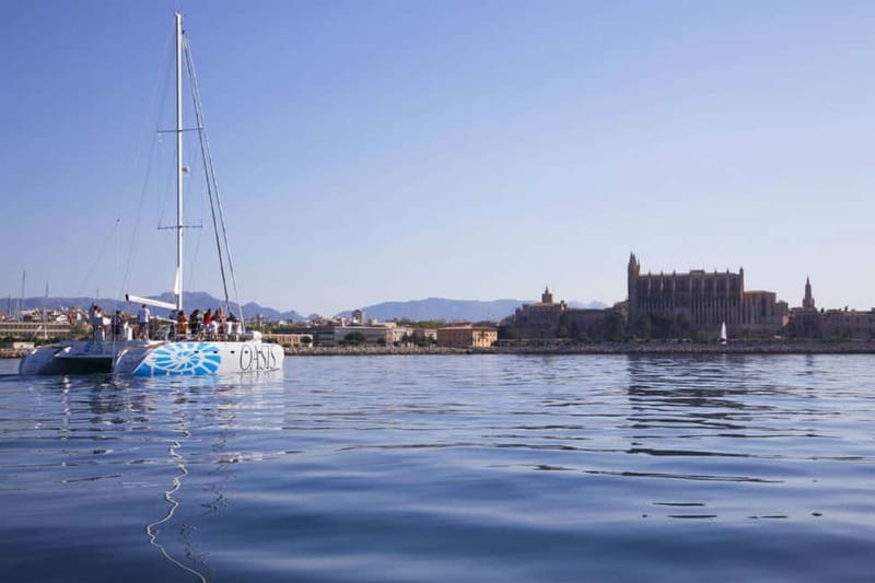 Palma de Mallorca: Deluxe Catamaran Sailing Tour with Meal - Food, drinks, and service on board