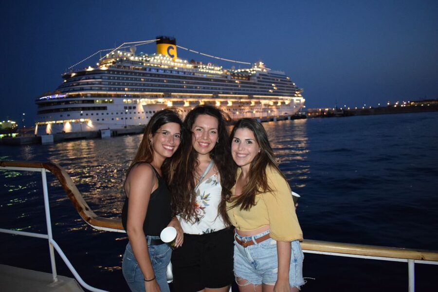 Palma de Mallorca: Night Boat Party with Live DJ - A night out on the Barca Samba