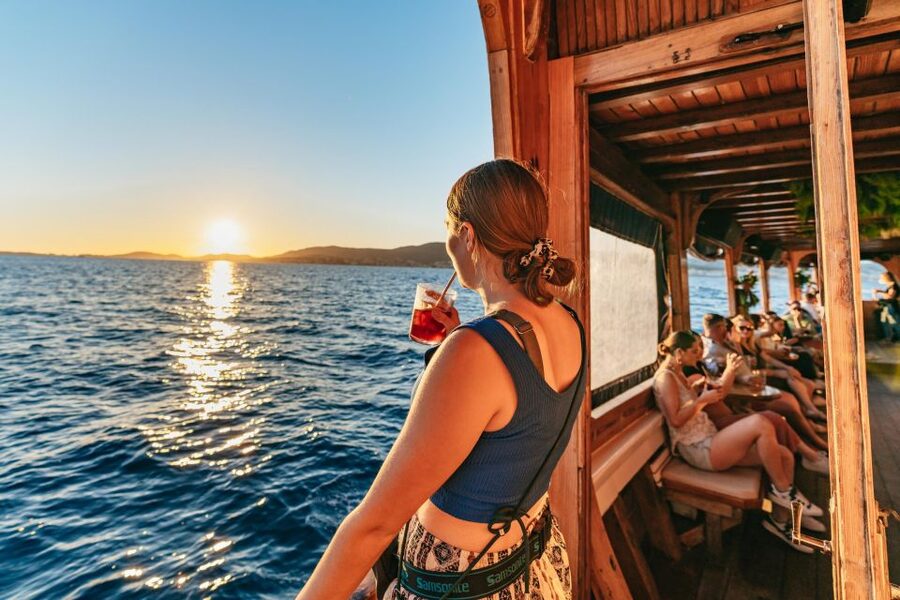 Palma de Mallorca: Sunset Boat Tour - Key points at a glance