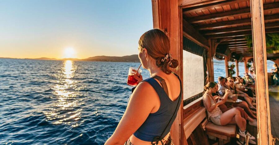 Palma de Mallorca: Sunset Boat Tour - The first views from Palma Bay