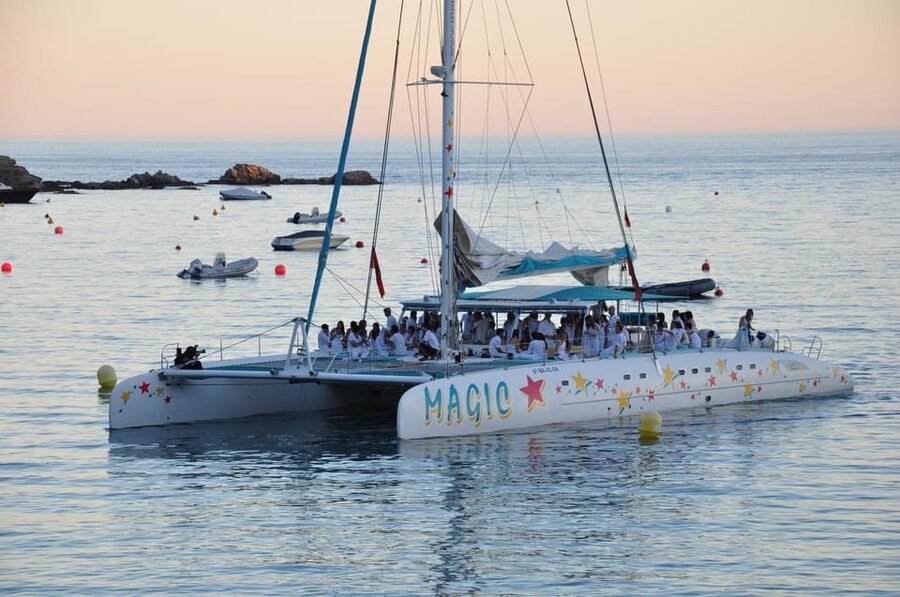 Palma de Mallorca: Sunset Sailing Catamaran Trip with Drink - Key points to know before sailing