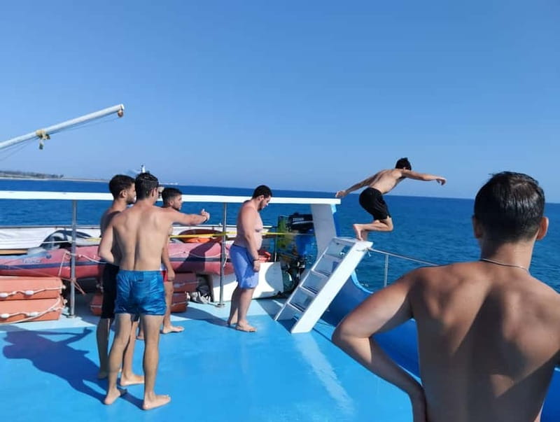 Paphos: Glass Bottom Boat Trip with Swimming or Snorkeling - Who will enjoy this boat trip most?