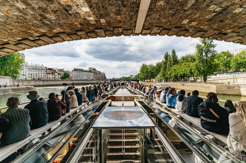 Paris: 1-Hour Seine Cruise departing from the Eiffel Tower - Les Invalides and the Musée d’Orsay