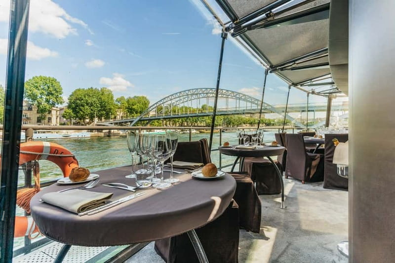 Paris: 2-Hour River Seine Lunch Cruise with 3-course-menu - Boarding beneath the Eiffel Tower