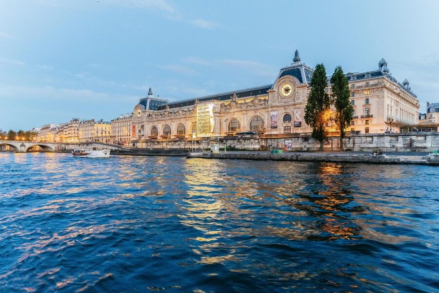 Paris: 3-Course-Dinner Cruise on the Seine with live music - Picking the right seating package
