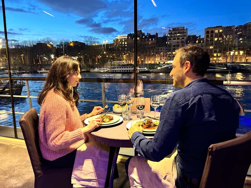 Paris: 3-Course-Dinner Cruise with Wine on the Seine River - What you see between Les Invalides and Île Saint-Louis
