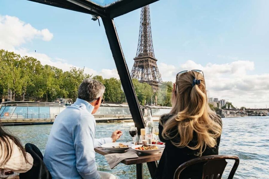Paris : 3-Course Gourmet Dinner Cruise on Seine River - From Île de la Cité to Notre Dame