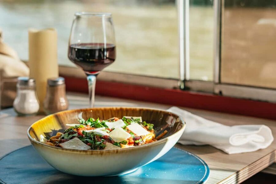 Paris: 3-Course Italian Meal Seine Cruise - Key points to know before you book