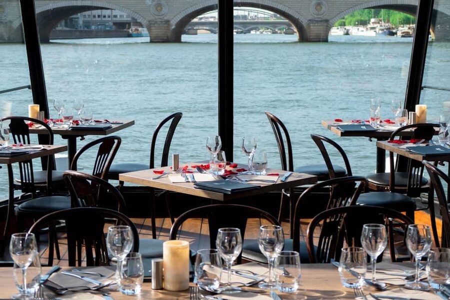 Paris: 3-Course Lunch Cruise on the River Seine - Should you book the lunch cruise?