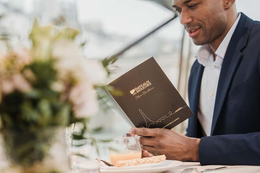Paris: 4-Course Dinner Cruise on Seine River with Live Music - Key Things to Know Before You Board
