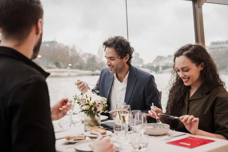 Paris: 4-Course Dinner Cruise on Seine River with Live Music - Who Will Enjoy This Cruise Most?