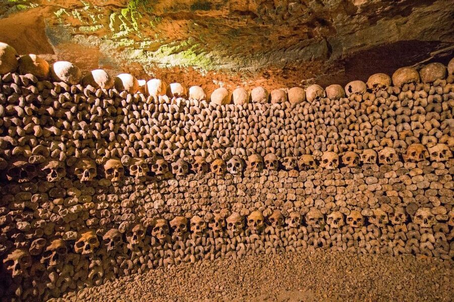 Paris: Catacombs Entry & Seine River Cruise with Audio Guide - The practical challenge of the underground route