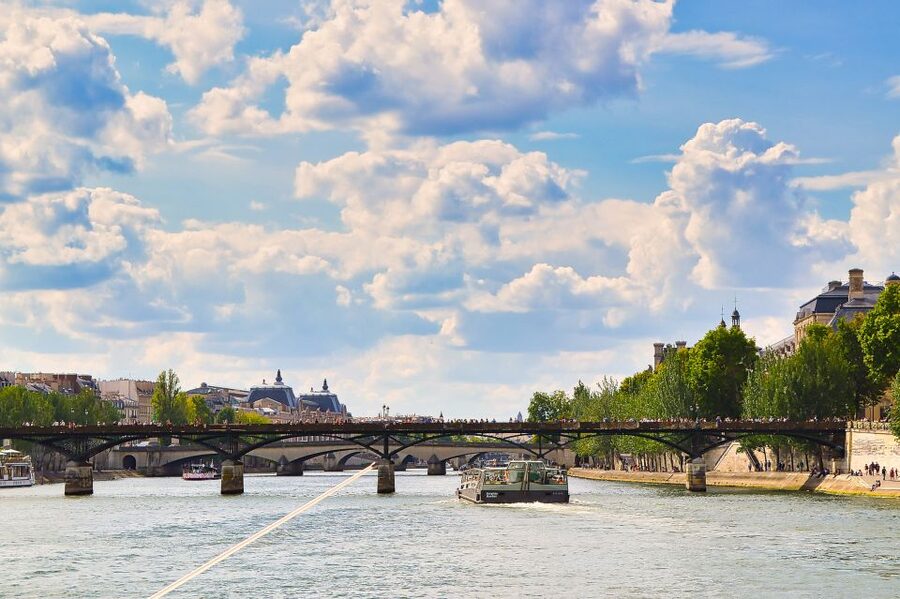 Paris: Day or Sunset Cruise with Drink, Ice Cream or Dessert - Should You Book the Paris Seine Cruise?
