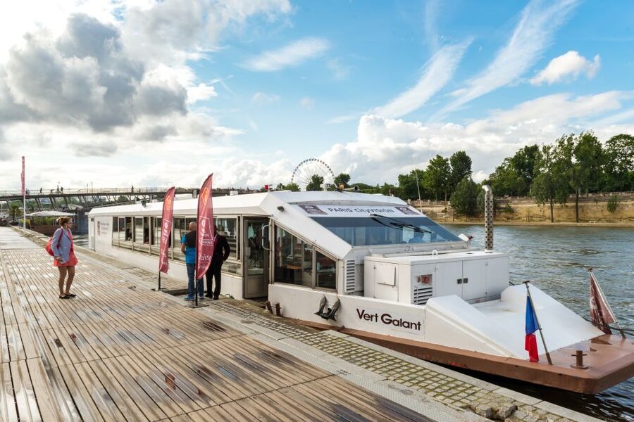 Paris: Early Evening Dinner Cruise on the River Seine - Should you book this Seine dinner cruise?
