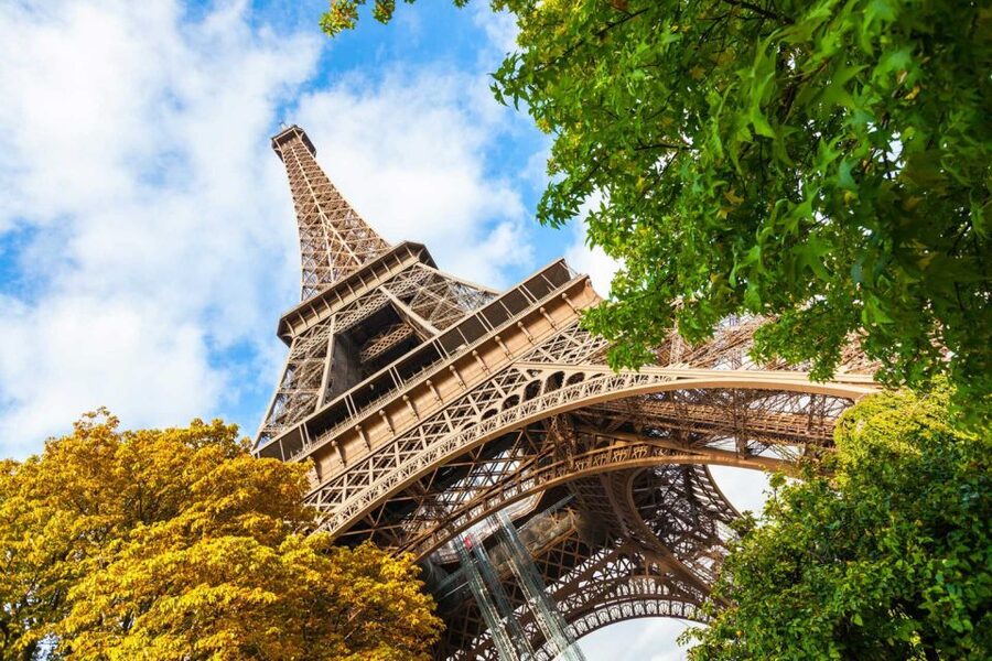 Paris: Eiffel Tower Access and Seine River Cruise - Meeting the guide and getting through the Eiffel Tower
