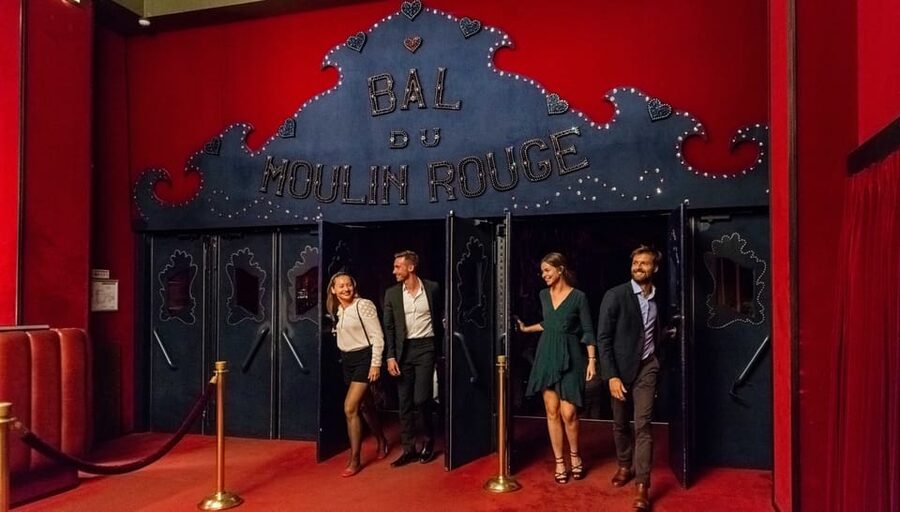 Paris: Eiffel Tower, Dinner Cruise and Moulin Rouge Show - Should you book this Paris evening?