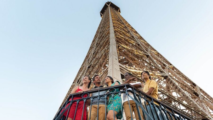 Paris: Eiffel Tower Hosted Tour, Seine Cruise and City Tour - The panoramic bus tour covers Paris quickly