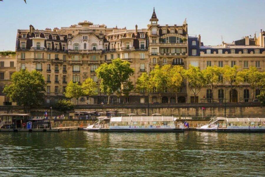 Paris: Eiffel Tower Summit Floor Ticket & Seine River Cruise - Why the elevator access matters