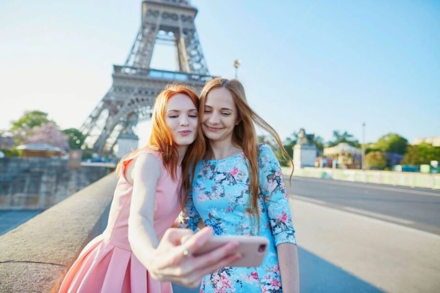 Paris: Eiffel Tower Summit Floor Ticket & Seine River Cruise - Daytime or nighttime: choosing the better schedule