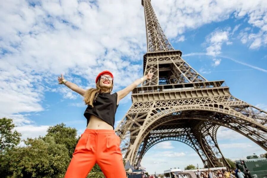 Paris: Eiffel Tower Summit Floor Ticket & Seine River Cruise - What $64 per person buys you