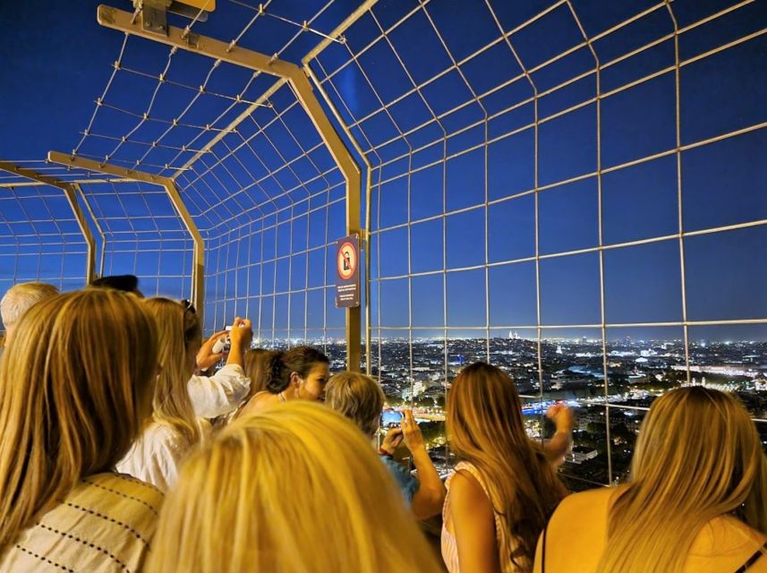 Paris: Eiffel Tower Tour & River Cruise with Summit Option - A one-hour Seine cruise through central Paris
