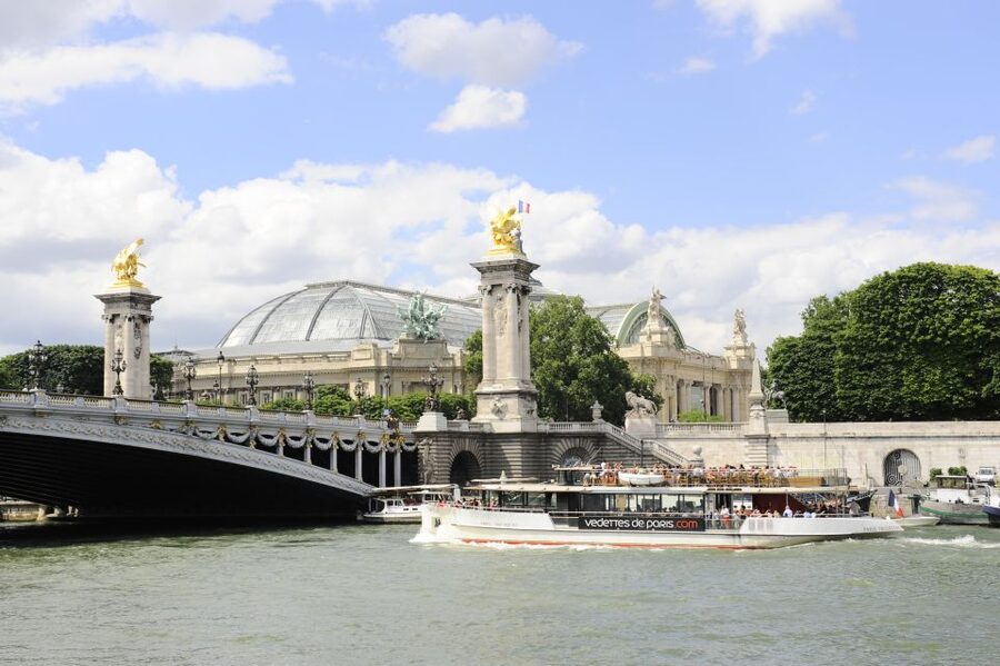 Paris: Eiffel Tower Tour & Seine River Cruise Tour - The Seine cruise completes the picture