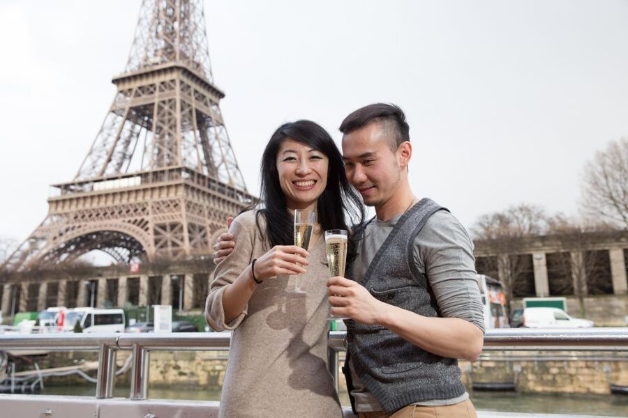 Paris: Eiffel Tower Tour & Seine River Cruise Tour - What the $63 price really buys you