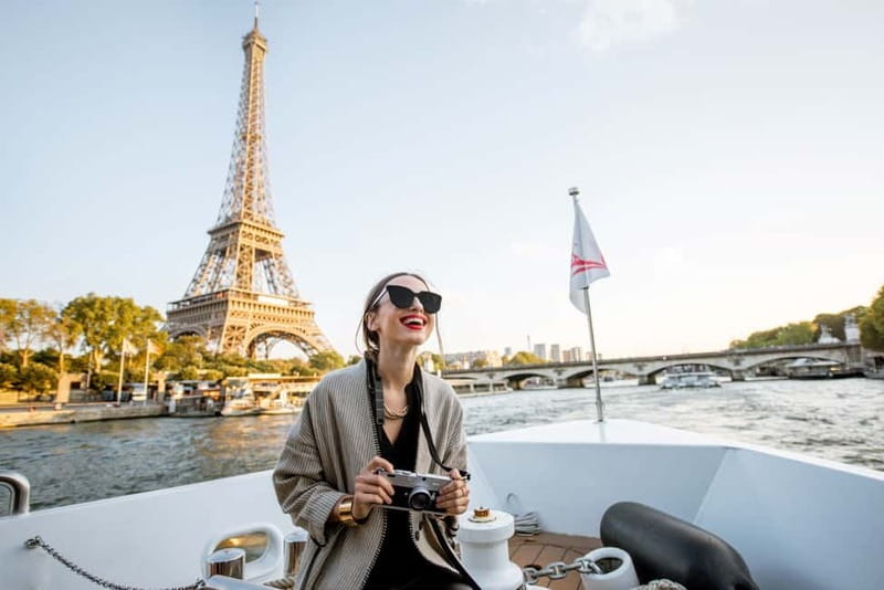 Paris: Fast-Access Seine River Cruise from Eiffel Tower - What the electric boat feels like on the water