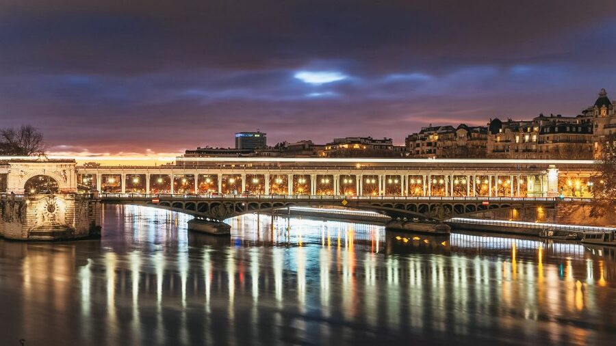 Paris: Illuminated Evening River Cruise & Waffle Tasting - FAQ
