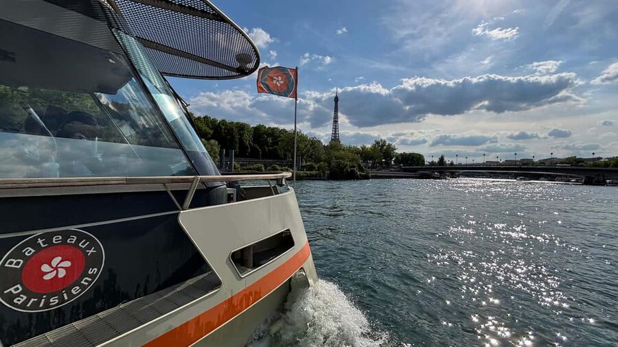 Paris: Illuminations River Cruise with Audio Commentary - Should you book this Paris cruise?