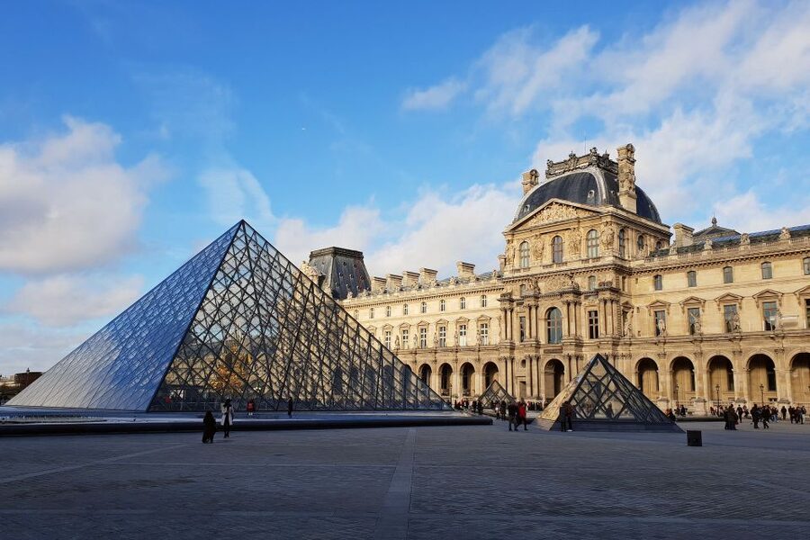 Paris: Louvre Reserved Ticket and River Cruise Combo - Entering the Louvre at your reserved time