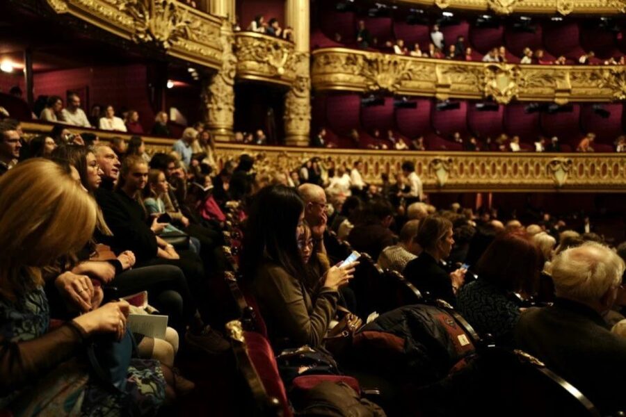 Paris: Opera Garnier and Seine River Cruise Tickets - The one-hour Seine cruise from the Eiffel Tower