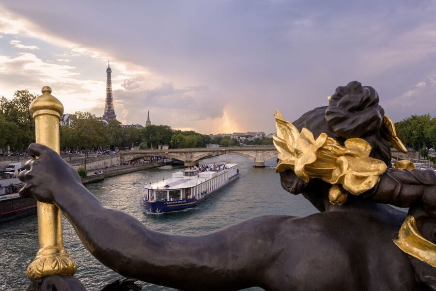 Paris: Romantic Cruise with 3-course Dinner on Seine River - Tables, windows, and the panoramic terrace