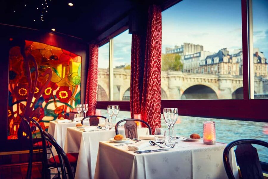 Paris: Seine River Cruise with 3-Course Dinner & Live Music - Key Things to Know Before You Book