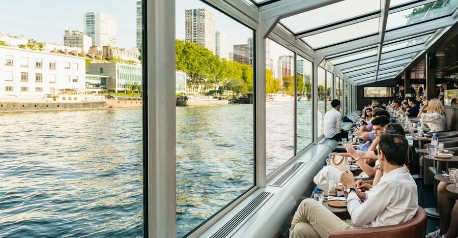 Paris: Seine River Panoramic Views Dinner Cruise - Pont Alexandre III and the grand riverfront