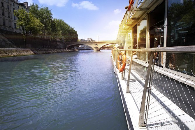 Paris Seine River Sightseeing Cruise with Commentary by Bateaux Parisiens - Pont Alexandre III and Napoleon’s tomb