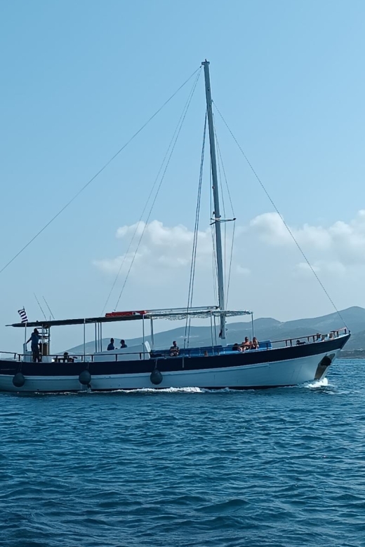 Paros Antiparos: Full-Day Boat Tour with Lunch & Drinks - Why this boat day works so well