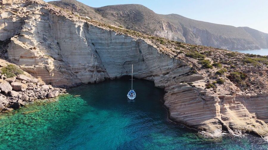 Paros Antiparos: Full-Day Boat Tour with Lunch & Drinks - Boarding at Pounta or Antiparos