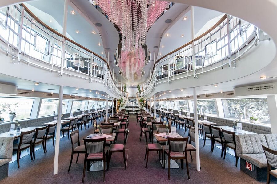 Passau: Crystal Ship Sightseeing Cruise - Starting at the Wurm & Noé landing stage