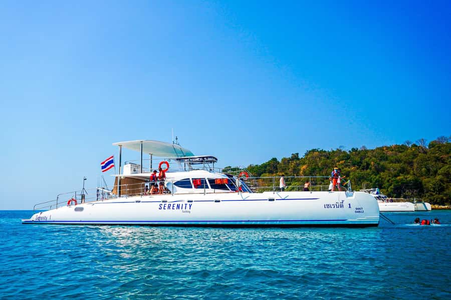 Pattaya: Exclusive 3-Island Catamaran Tour with Buffet Lunch - Koh Rin: The Strongest Snorkeling Water