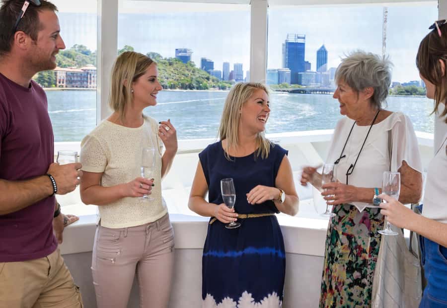 Perth: Swan River Lunch Cruise - Buffet lunch and dessert on the return journey