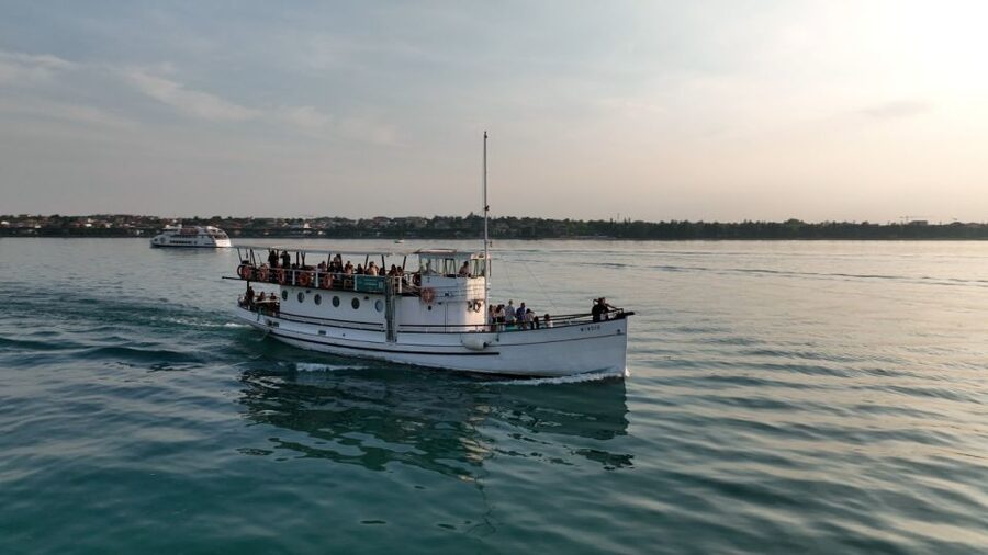 Peschiera: Half-Day Lake Garda Cruise with Lunch - Lunch on board: useful, fresh, and not fancy